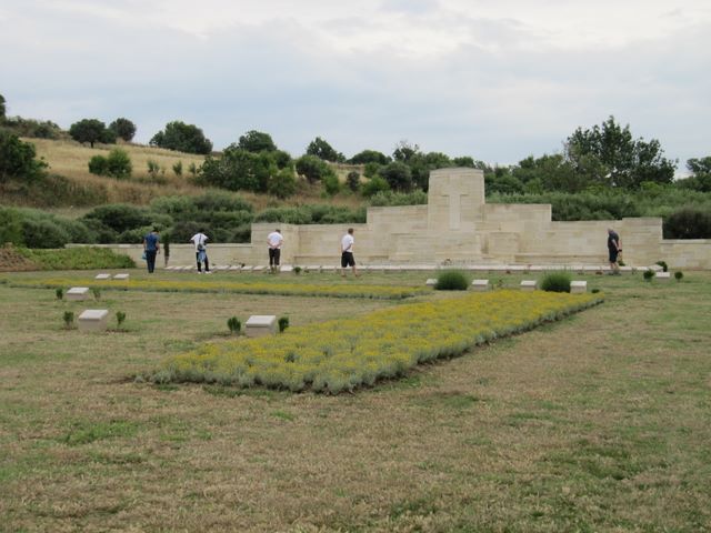 V Beach CWGC Cemetery