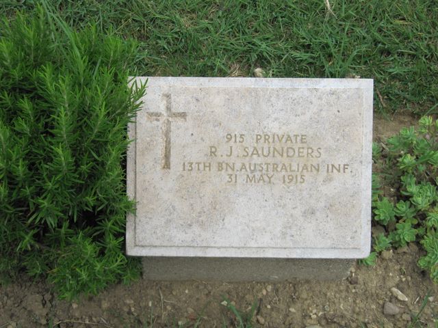 Turkey : Gallipoli : Shrapnel Valley  Cemetery: R J Saunders