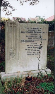 Bembridge St Luke's Cemetery : J E Reynolds