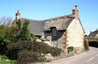 Calbourne : Grants Cottage - W H Long Memorial