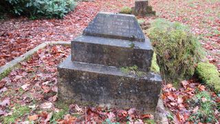 Northwood Cemetery (Cowes) : H T Carter