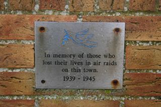 East Cowes : Air Raids plaque