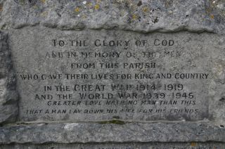 East Cowes : War memorial in 2006