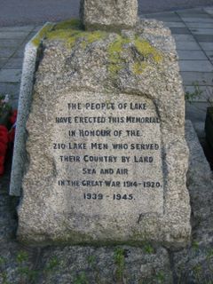 Lake : War memorial