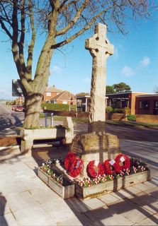 Lake : War memorial