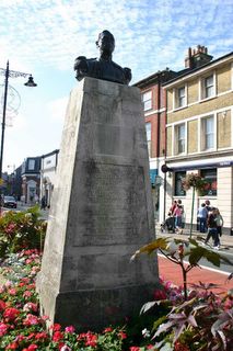 Newport : St James's Square Earl Mountbatten memorial 