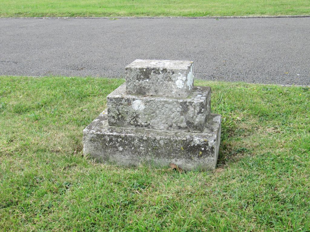 Parkhurst Military Cemetery : A & D Burke