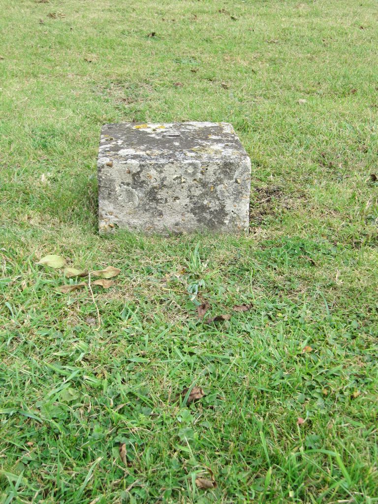 Parkhurst Military Cemetery : unknown