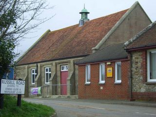 Shorwell Village Hall : War memorial