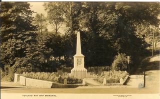 Totland War memorial