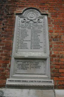 yarmouth memorial war memorials wight isle