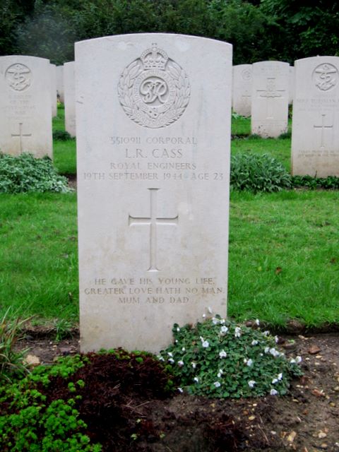 France : Normandy : Hermanville Cemetery : L R Cass