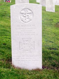 CWGC headstone J F Mantle