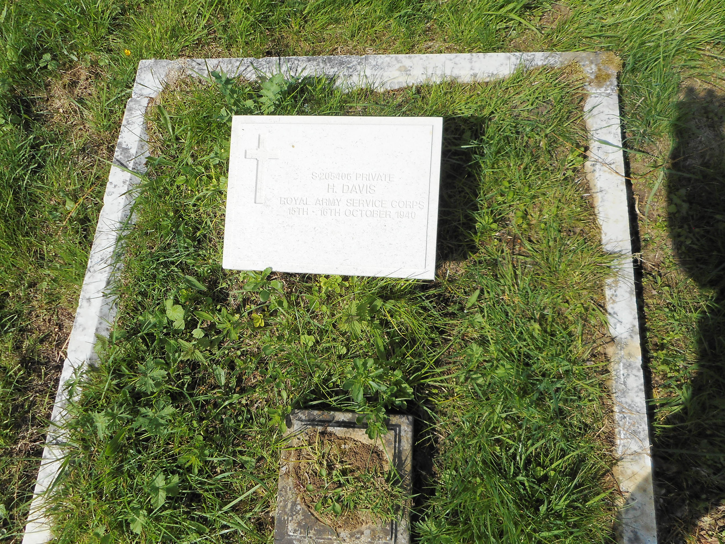 St Helens Cemetery : H Davis